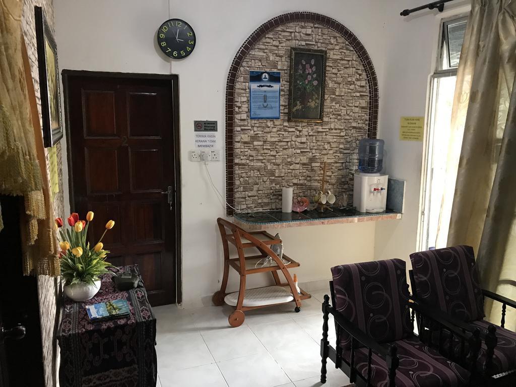 Roomstay Kuala Nerus Gated Parking - 6M To Beach & 15M To Drawbridge Kuala Terengganu Dış mekan fotoğraf